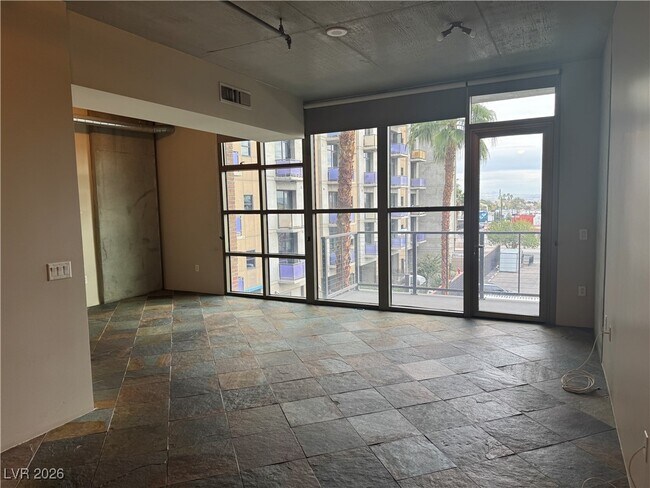 Building Photo - 353 E Bonneville Ave