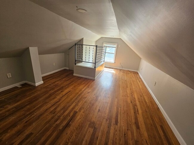 Building Photo - 20630 Morris Ave