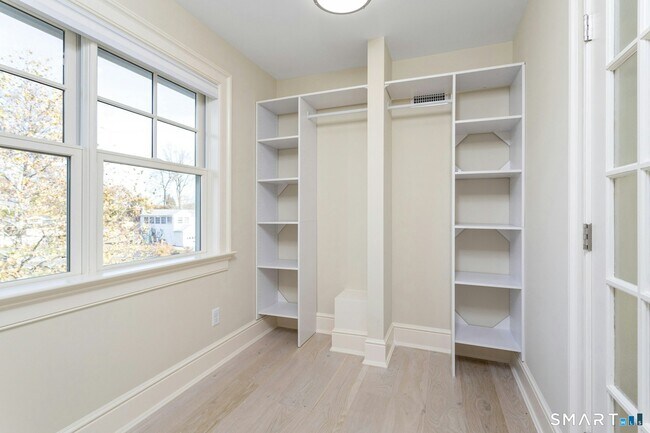 Building Photo - 46 Cook Rd