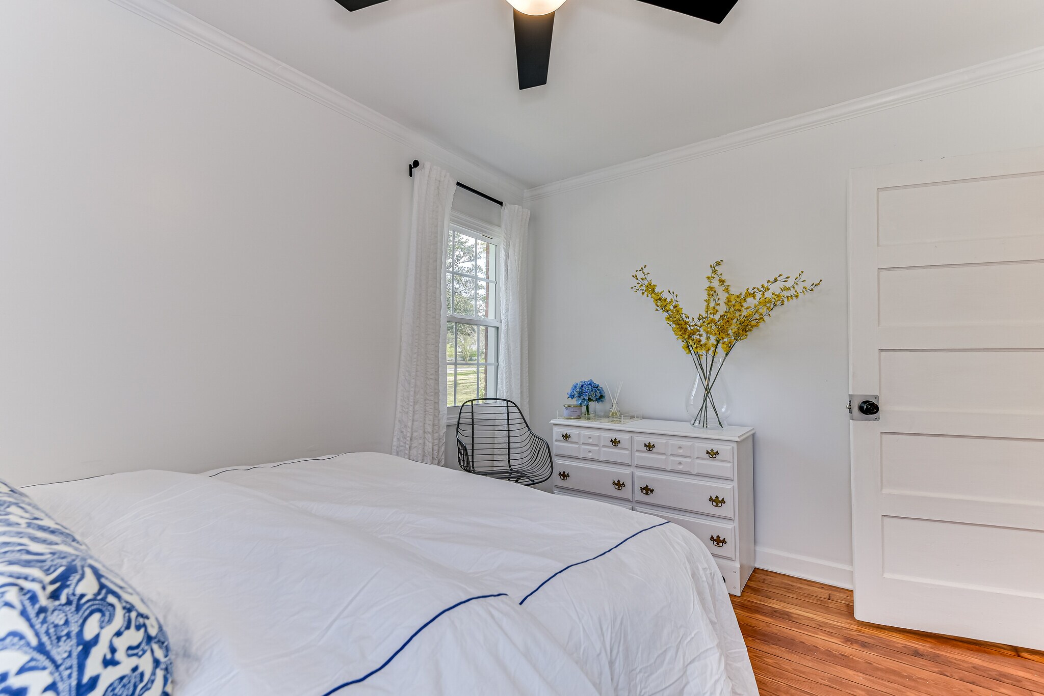 Building Photo - 2701 Oakland Ave