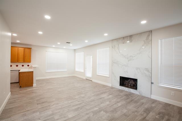 Building Photo - 9900 Presthope Dr