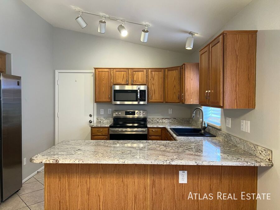 Building Photo - 29805 N Broken Shale Dr