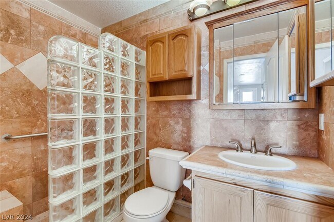 Building Photo - 8213 W Ruby Mountain Way
