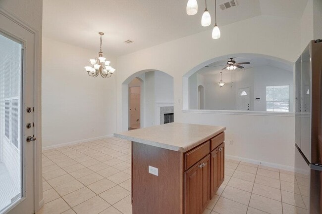 Building Photo - 311 Gainer Dr