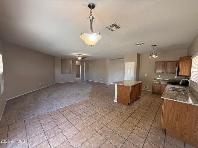 Building Photo - 3892 S Moccasin Trail