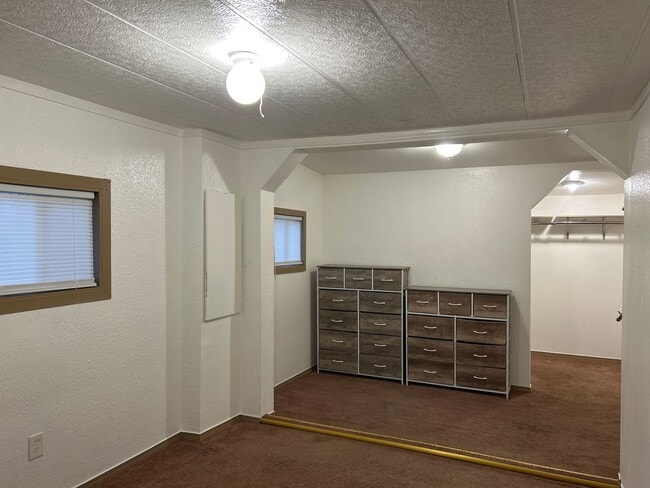 Building Photo - 416 Duterrow Rd SE