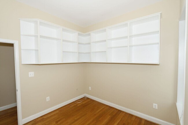 Building Photo - 1312 Euclid St NW