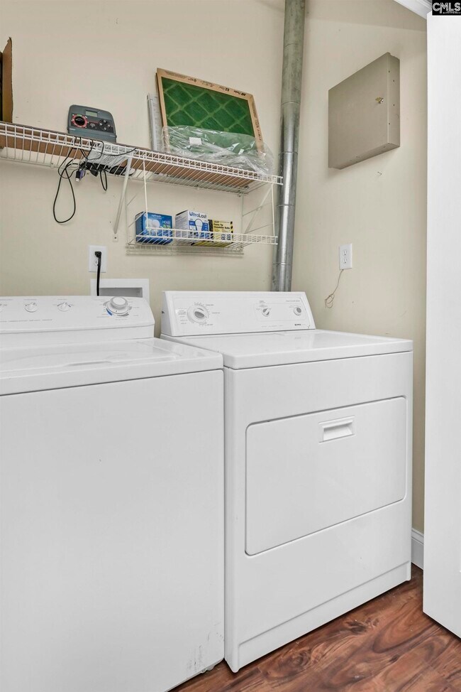 Building Photo - 28 Tall Palmetto Ln