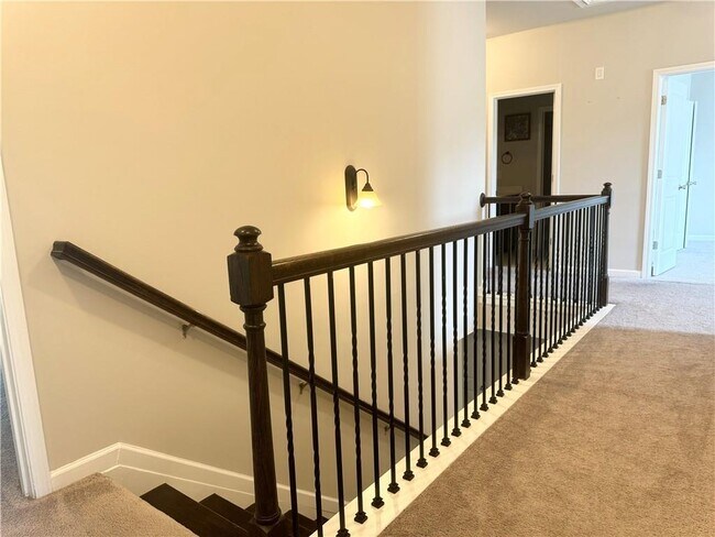 Building Photo - 2887 Regal Park Ct