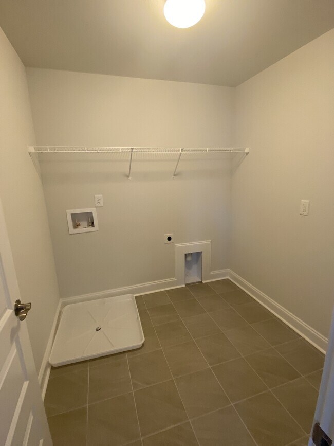 Building Photo - 1168 Carlisle Pl