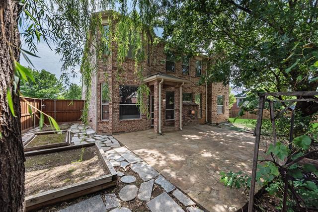 Building Photo - 1400 Palmares Ct