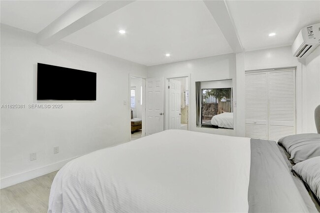 Building Photo - 33 SW 20th Rd