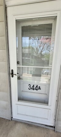 Building Photo - 344 W Main St