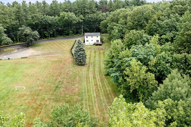 Building Photo - 38 Haskell St