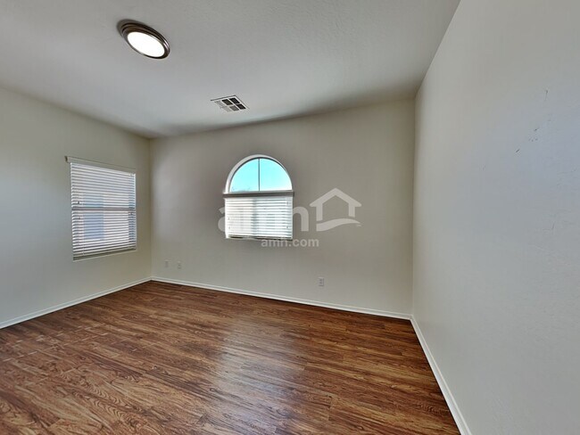 Building Photo - 16244 W Crenshaw Dr