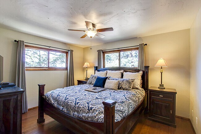 Building Photo - Peaceful 5 bdrm Mountain retreat in Woodla...