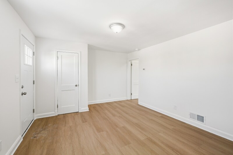 Building Photo - 4111 Ardley Ave