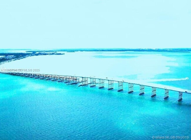 Building Photo - 201 Crandon Blvd