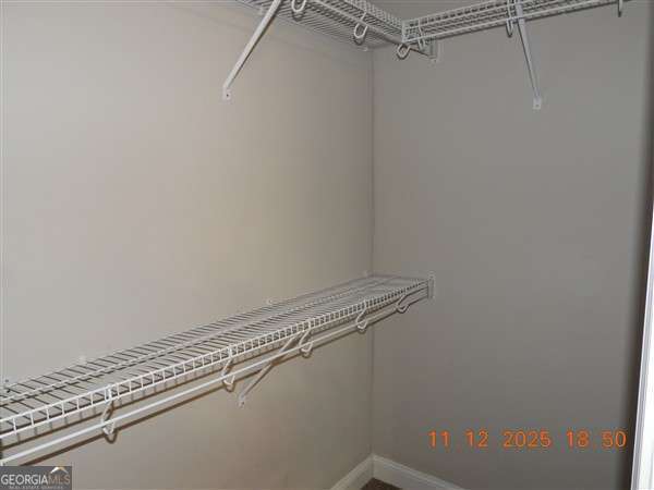 Building Photo - 221 Case Ln SE