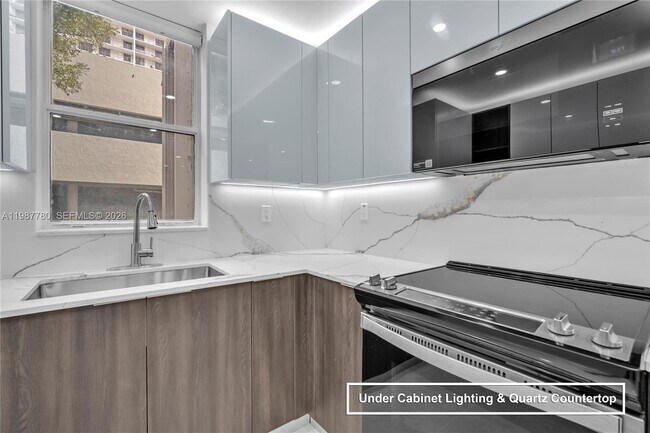 Building Photo - 18181 NE 31st Ct