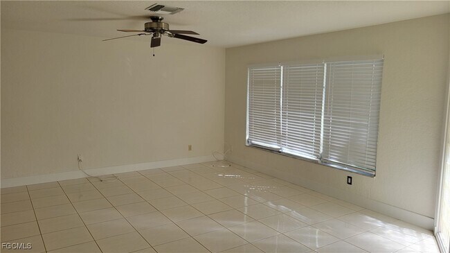 Building Photo - 5638 Riverside Dr