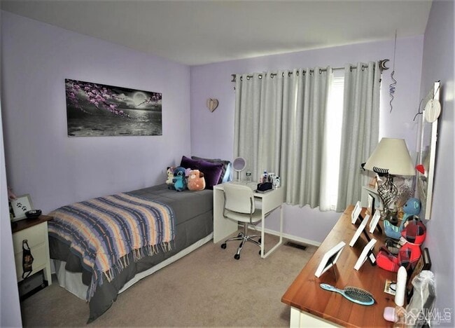 Building Photo - 1303 Blossom Cir