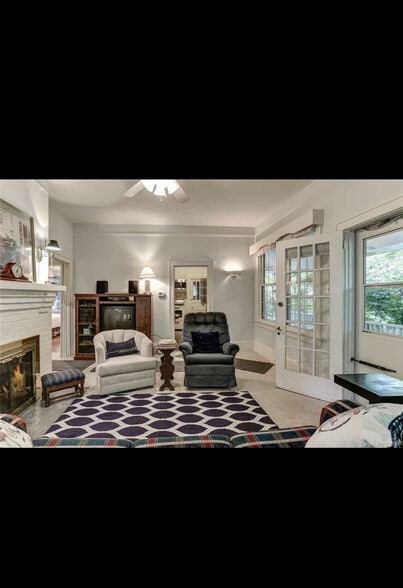 Before pics - 173 Forest Hill Dr