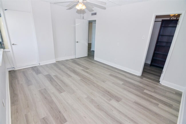 Building Photo - 1401 S Federal Hwy