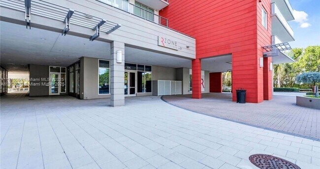 Building Photo - 7875 NW 107th Ave