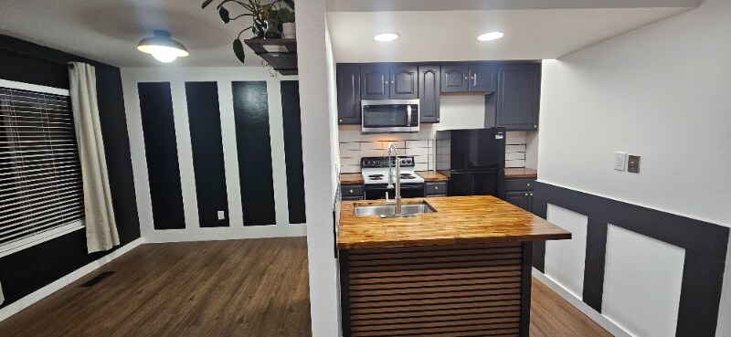 Building Photo - 935 Saturn Dr