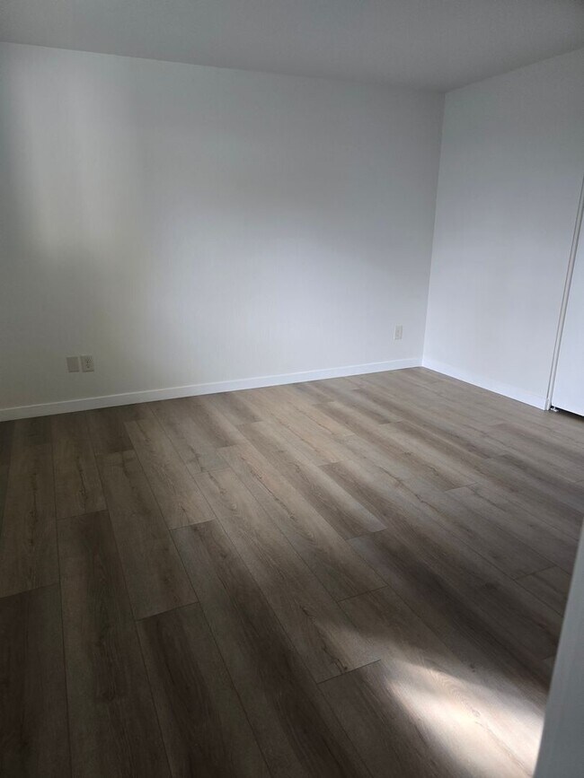Building Photo - 3 bed 2 bath Single Home for Rent in Grant...