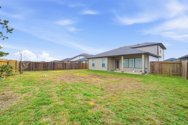 Building Photo - 28922 Yulee Mill Dr