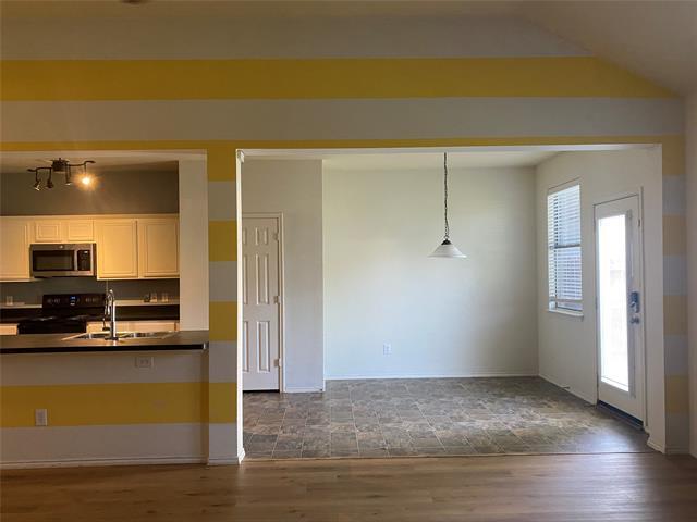 Building Photo - 601 Fireberry Dr