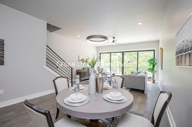 Building Photo - 116 E Mountain St