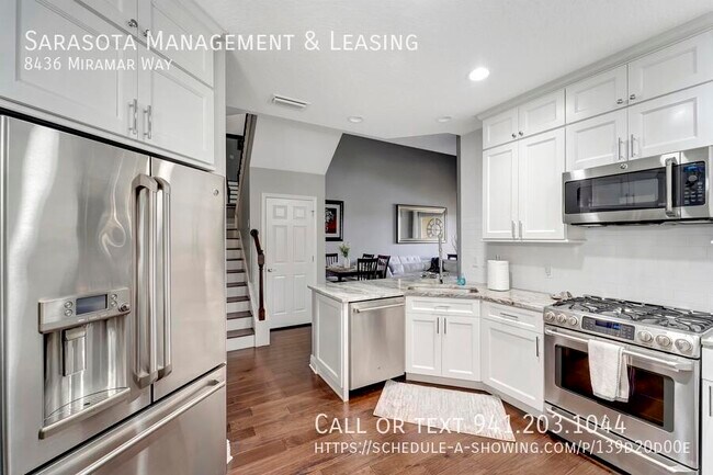 Building Photo - 8436 Miramar Way