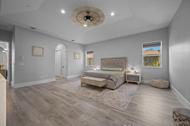 Building Photo - 2926 Dovedale Ct