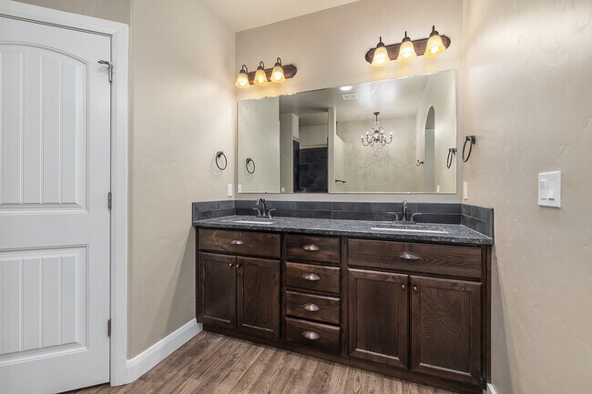 Building Photo - 5344 W Los Flores St