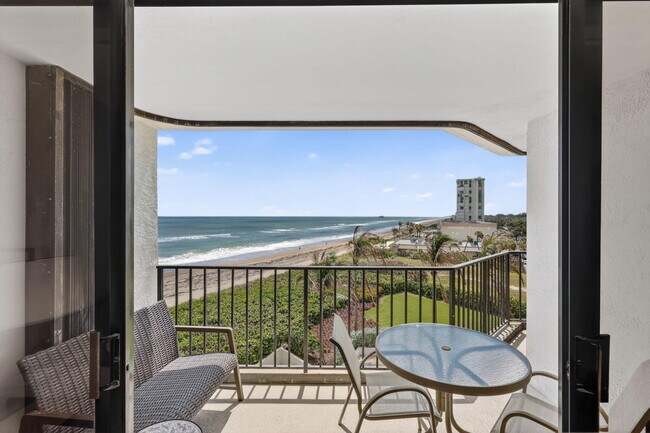 Building Photo - 9650 S Ocean Dr
