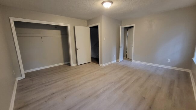 Building Photo - 5195 Wren Cove