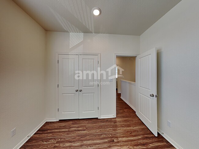 Building Photo - 340 Aspen Waters