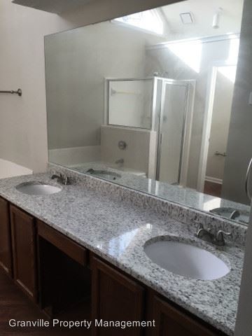 Building Photo - 3 br, 2.5 bath House - 616 Lone Oak Court