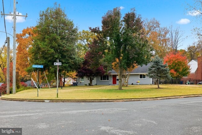 Building Photo - 7137 Murray Ln