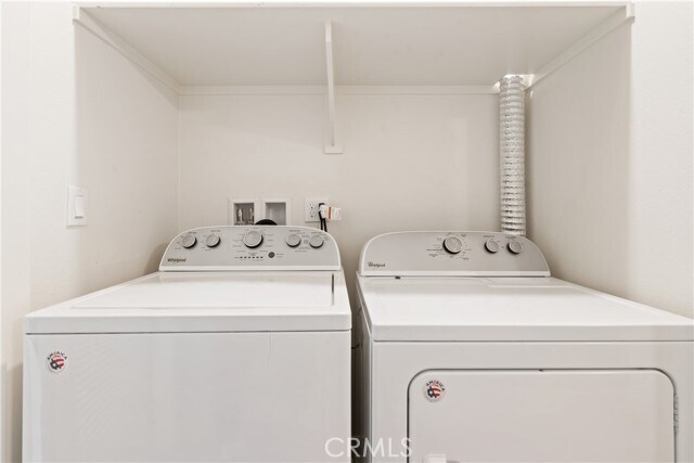 Building Photo - 2700 E Chaucer St