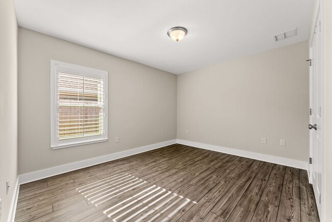 Building Photo - 227 Morning Crk Wy