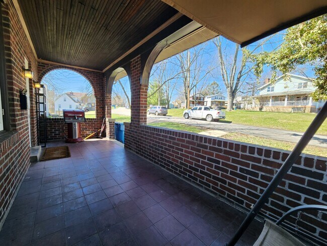 Building Photo - 3 Bedrooms 1 bath home for RENT!