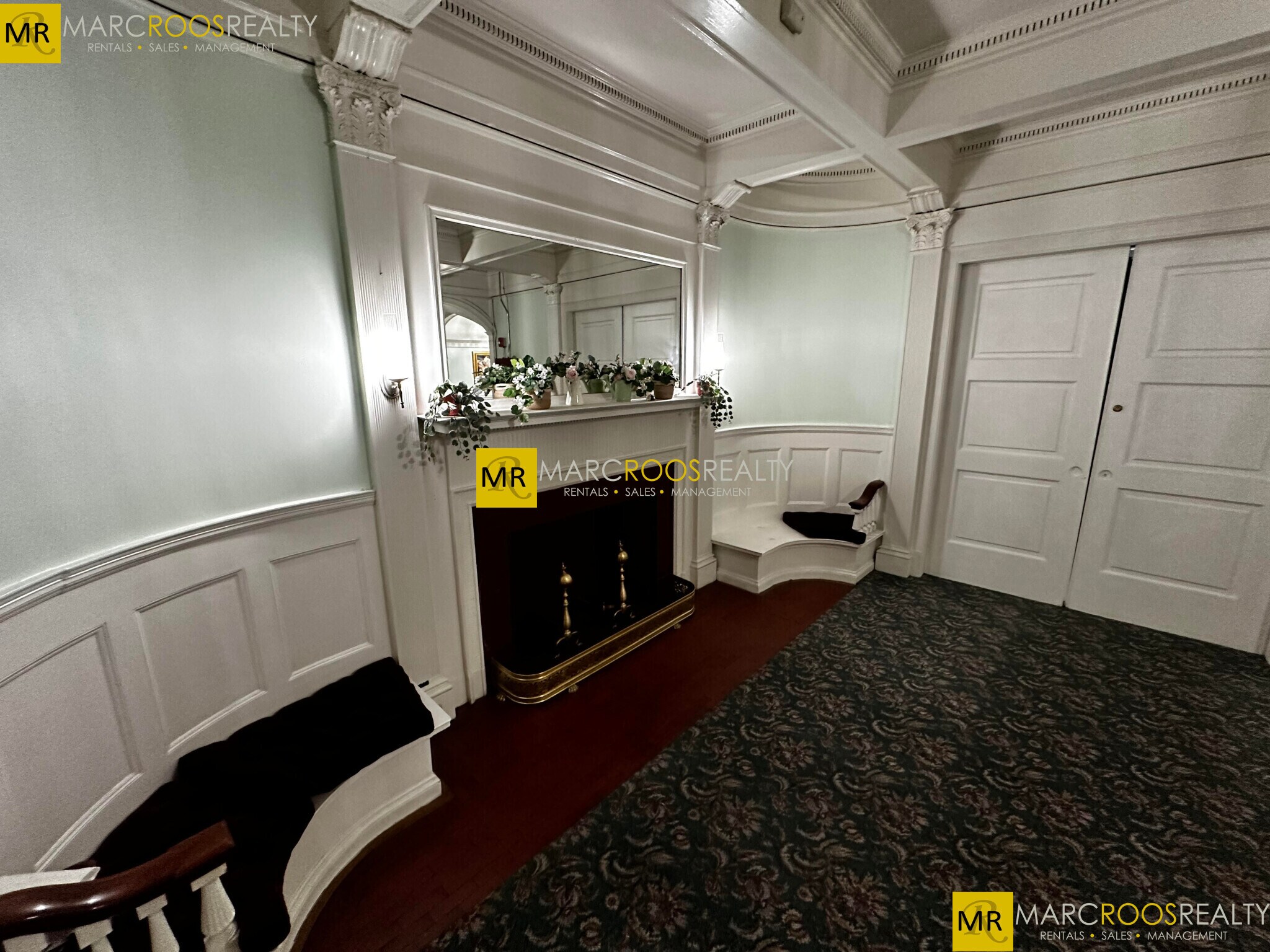 Building Photo - 456 Beacon St