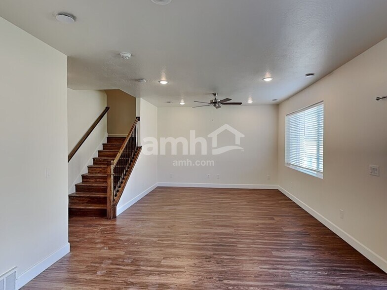 Building Photo - 4316 N Poplar St