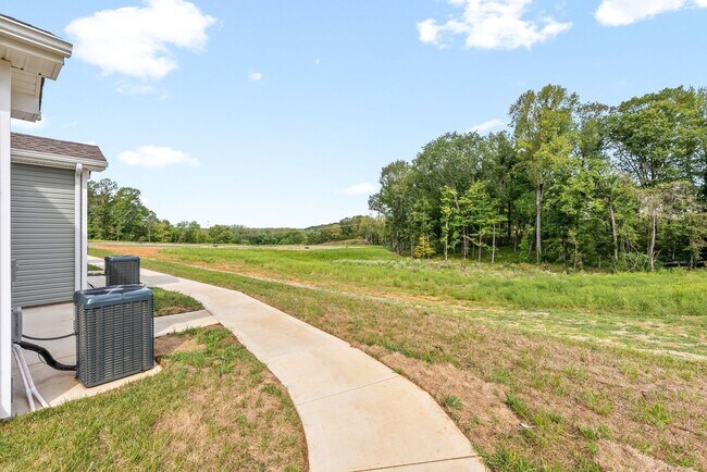 Building Photo - 2 Bedroom Condo For Rent Near Riverside Dr...