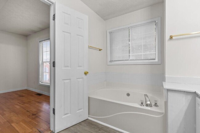 Building Photo - 4225 Hopkins Bluff Way