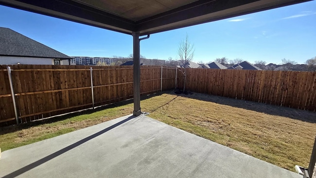 Building Photo - 3029 Hollybrook Ln